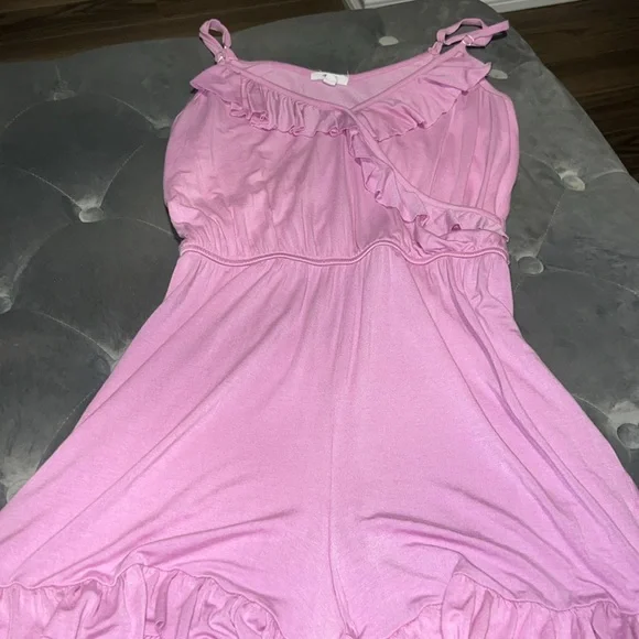 Romper - Picture 2 of 3